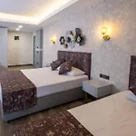 Hotel Avion *