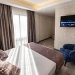 Hotel Avion *