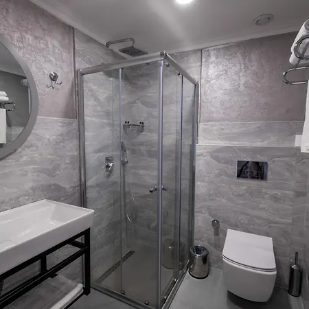 Avion Hotel