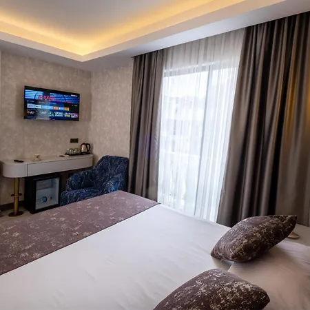 Avion * 安塔利亚