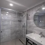 Hotel Avion *